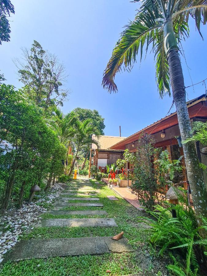 Good Mood Resort Koh Lipe Buitenkant foto