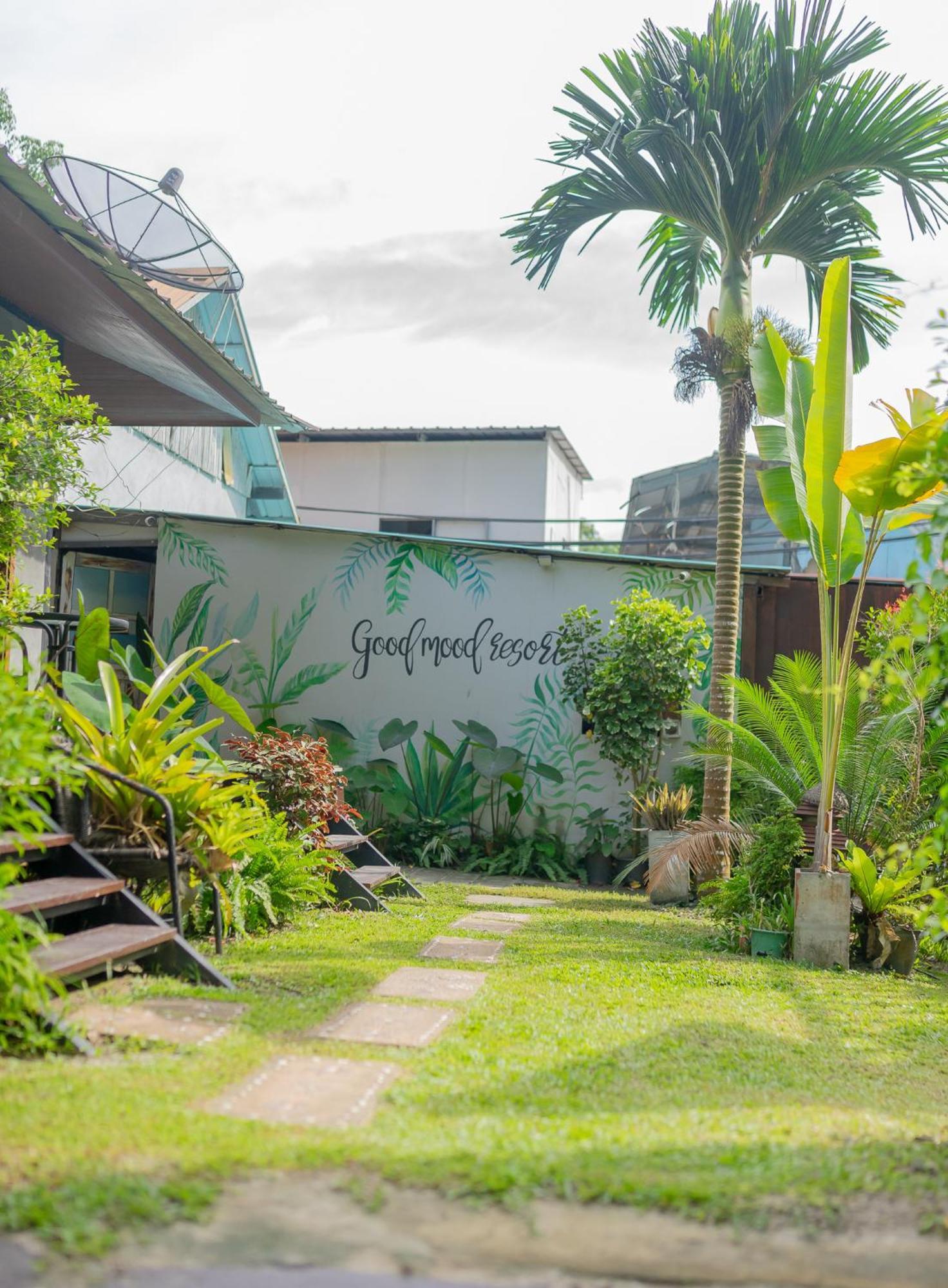 Good Mood Resort Koh Lipe Buitenkant foto